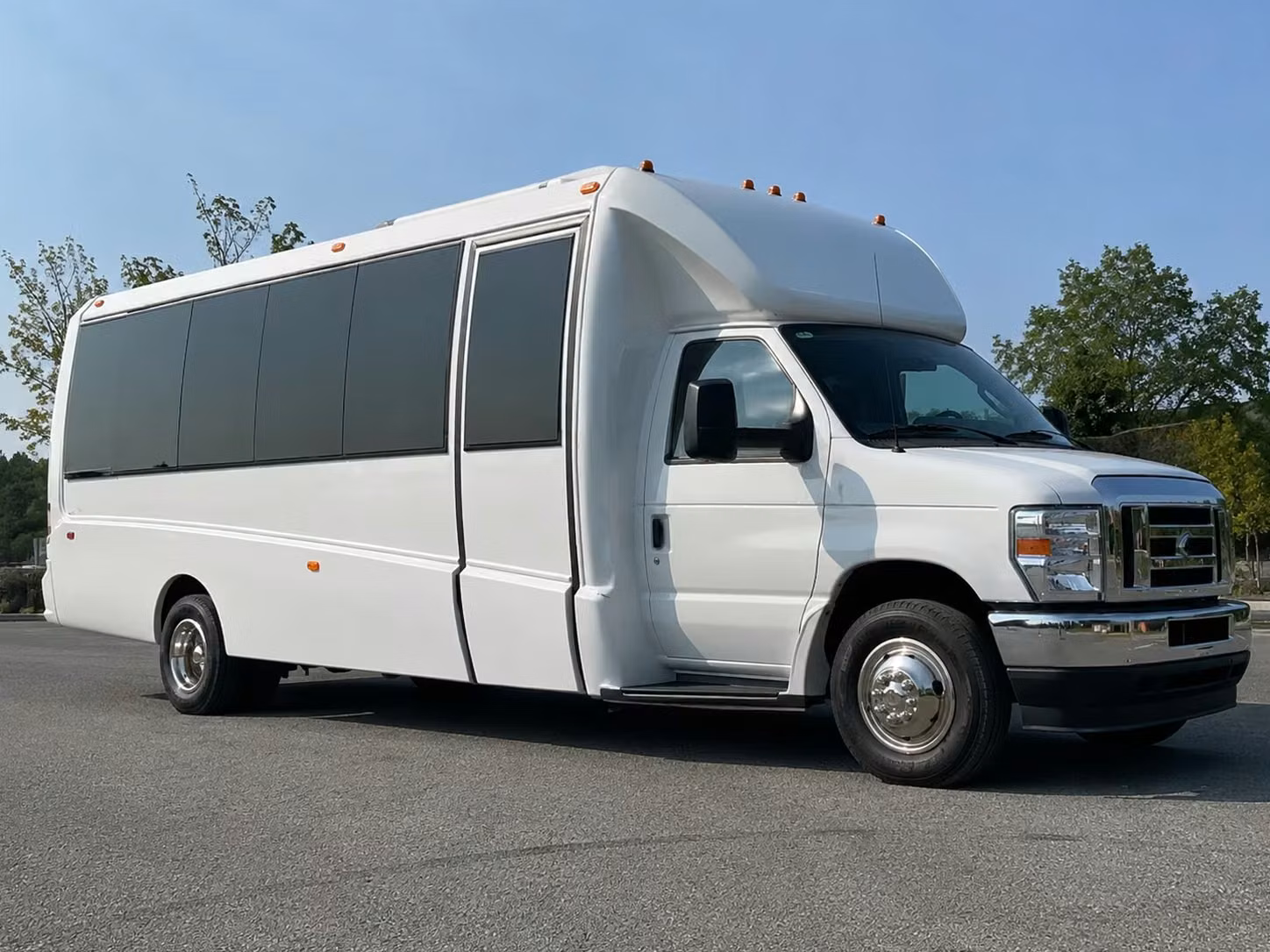 party bus rentals for wichita music festivals and outdoor events